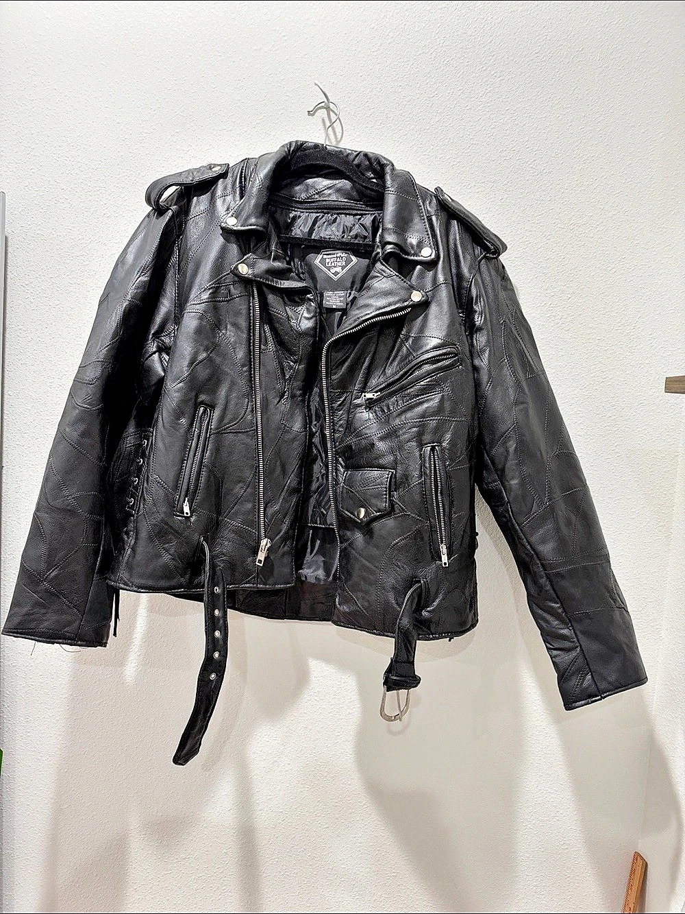 Diamond Plate Buffalo Leather Women's Leather Moto Jacket Black Size Medium